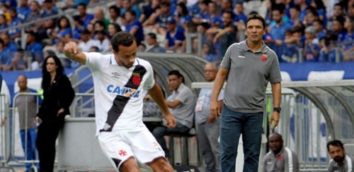 Zé Ricardo quer Nenê em campo na Libertadores