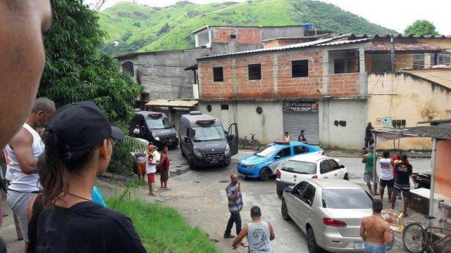 Seis pessoas são mantidas reféns em uma casa na Zona Oeste do Rio