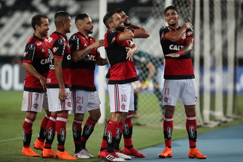 Vencer em Guayaquil vira mantra no Flamengo