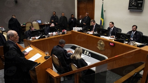 STJ: ministros rejeitam recurso  por 5 a 0 e Lula já pode ser preso
