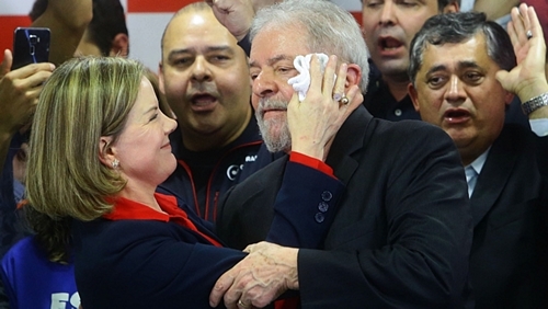 PT fará ‘vaquinha’ para Lula não ‘morrer de fome e sede’