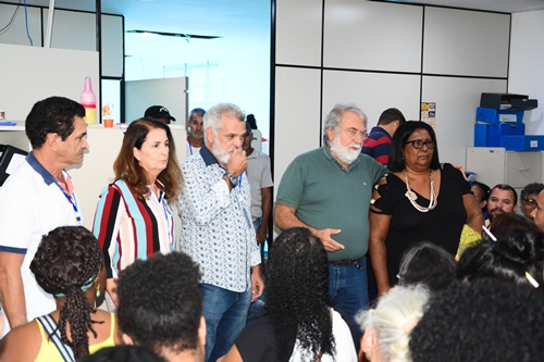 Prefeitura faz mutirão para a entrega de vales sociais em Nilópolis