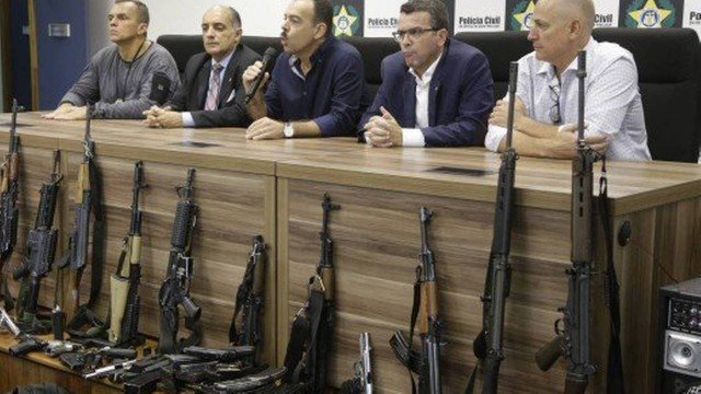 Justiça fará vídeoconferência para evitar deslocamento de 153 milicianos no Rio