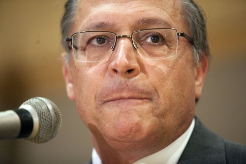 Inquérito que investiga Alckmin permanece na Promotoria do Patrimônio
