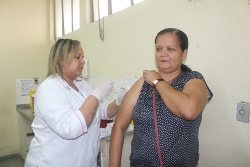 Nova Iguaçu prorroga campanha de vacinação contra Influenza