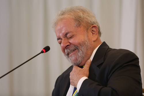 Advogados de Lula tentam evitar que plenário julgue inelegibilidade