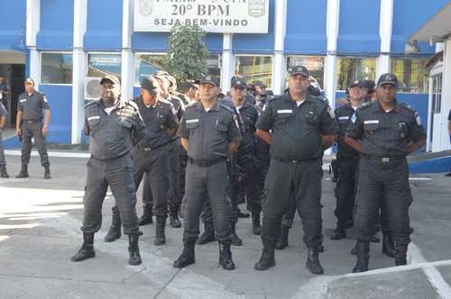 Policiais do 20º BPM recebem homenagens pelo combate ao crime