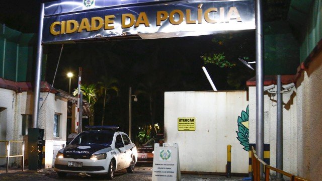 Ministério Público e Polícia Civil fazem operação contra o tráfico em Duque de Caxias
