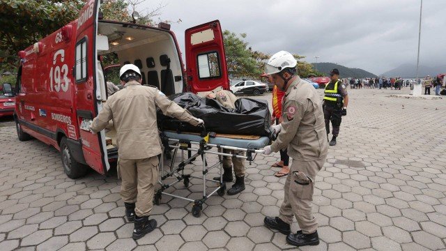 Naufrágio em Itaguaí deixa cinco mortos