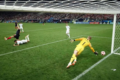 Croácia vira o jogo e derrota a  Inglaterra por 2 a 1 na prorrogação
