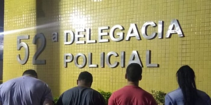 Polícia prende quatro por roubo de carro em Nova Iguaçu