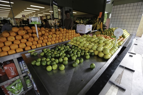 Alimentos têm queda de preço e ajudam a segurar inflação em julho