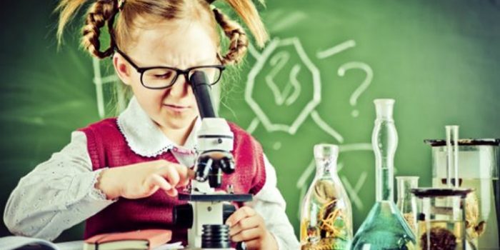 Curso gratuito para meninas que  sonham em se tornar cientistas