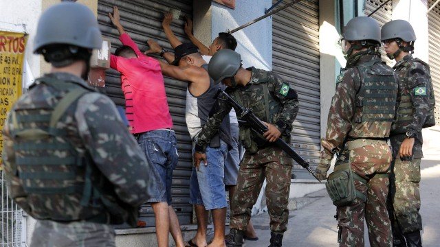 Operação do Comando Conjunto deixa oito mortos no Complexo da Penha