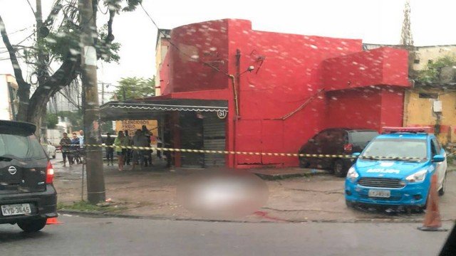 Comerciante português é assassinado a tiros no Rio