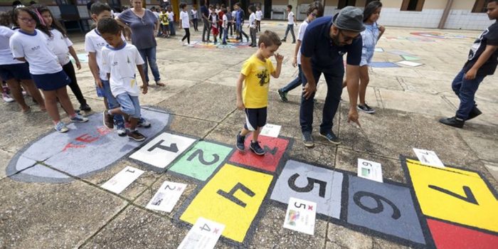 Brasil amplia investimento  em educação infantil