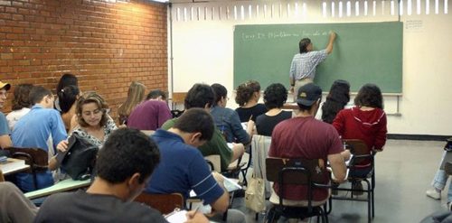 Caxias oferece mais de 12 mil vagas em cursos presenciais gratuitos