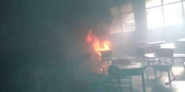 Aluno põe fogo em prova e causa princípio de incêndio em escola de Itaguaí