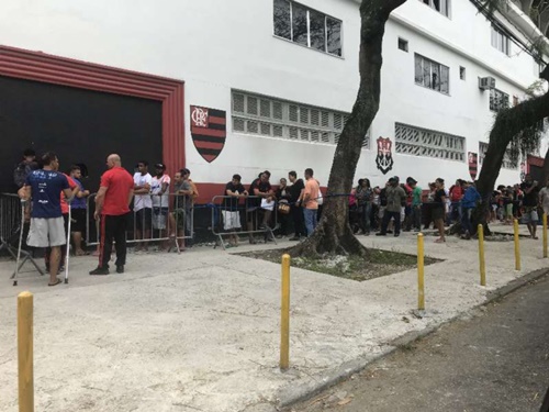 Torcida do Mengão esgota ingressos para a ‘decisão’ contra o Palmeiras