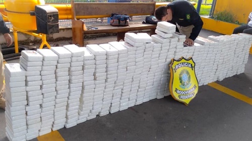 Mais de meia tonelada de  cocaína é apreendida pela PRF