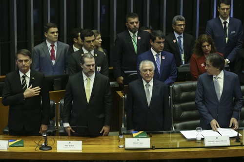 Presidente do Congresso diz que Bolsonaro honrará a Constituição
