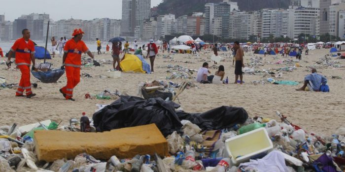Réveillon do Rio resultou  em 757 toneladas de lixo