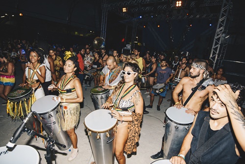 Bloco Amigos da Onça lança “Ensaios de Verão” no Rio