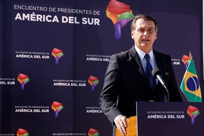 Bolsonaro se reúne com seis  presidentes sul-americanos