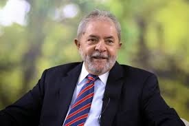Defesa de Lula pede processo  do triplex à Justiça Eleitoral