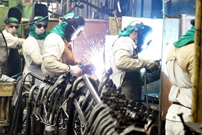 Produção industrial cresce 0,7%