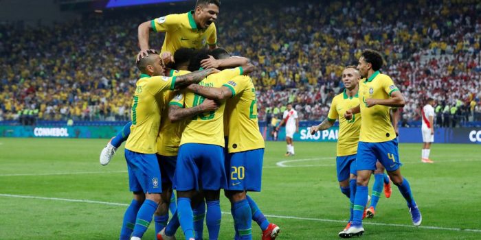 Jogos de hoje definem adversário do Brasil nas quartas de final