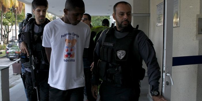 Polícia prende 24 criminosos em operação contra roubos e sequestro em Duque de Caxias