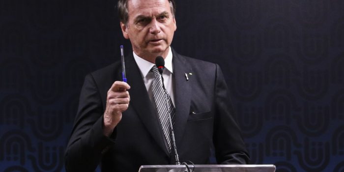 Bolsonaro diz que indicará evangélico para Supremo Tribunal Federal