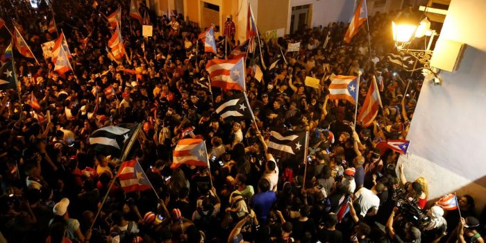 Governador de Porto Rico renuncia após onda de protestos