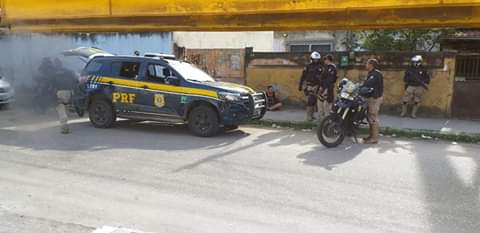 PRF recupera na Dutra veículo furtado em Nilópolis