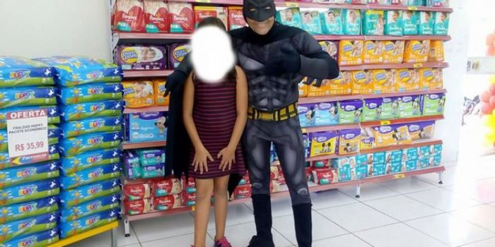 ‘Batman’ de festas infantis é condenado por estuprar adolescente