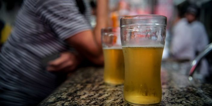 Levantamento alerta para consumo de álcool no país