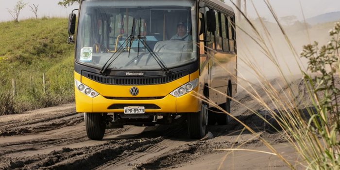 Programa Caminho da Escola: Volkswagen celebra entrega do ônibus número 20 mil
