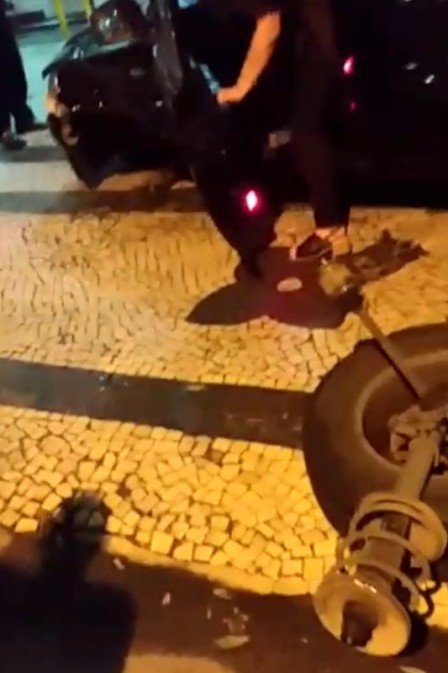 Motorista que tentou fugir em carro sem roda, em Copacabana, foi presa