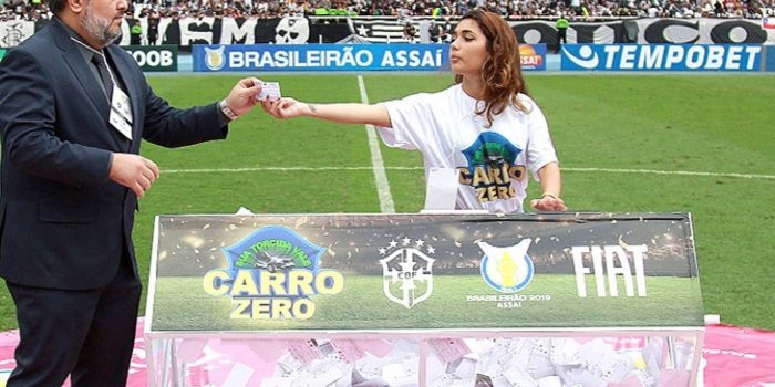 Esposa de dirigente do Botafogo vence sorteio de carro sem estar presente no estádio