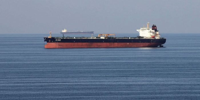 Irã liberta tripulantes de petroleiro capturado no Estreito de Ormuz