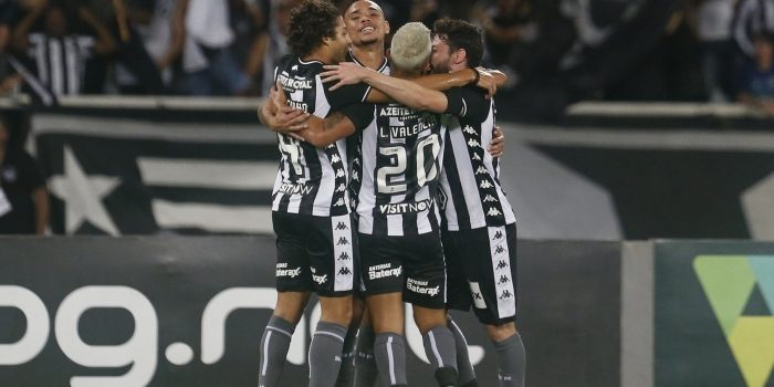 Apoio da torcida faz diferença e Nilton Santos se torna ‘fortaleza’ do Botafogo