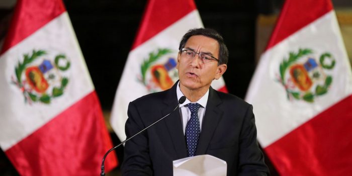Peru: Forças Armadas e Polícia Nacional expressam apoio a Vizcarra