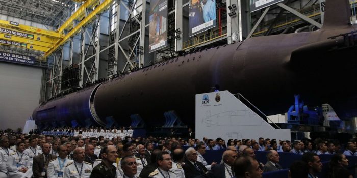 Em apresentação de novo submarino, Bolsonaro discursa sobre soberania