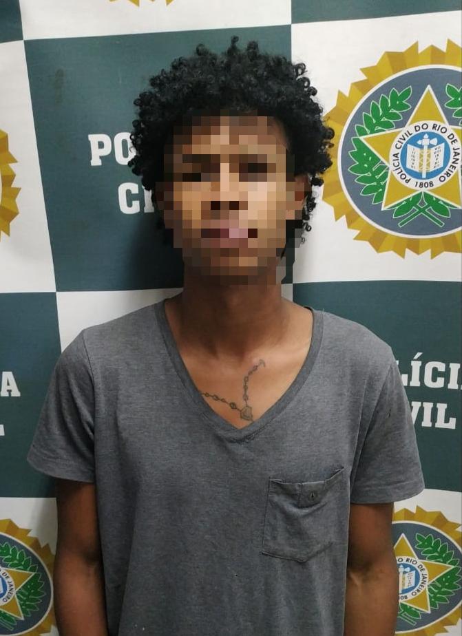 Policia  civil prende acusado de roubar carros em Nova Iguaçu