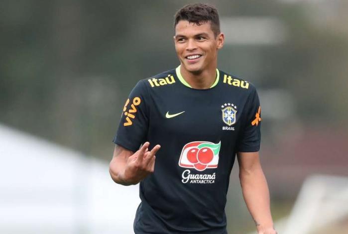 Thiago Silva comenta fase do Fluminense e manda recado para a torcida: ‘Vá ao estádio’