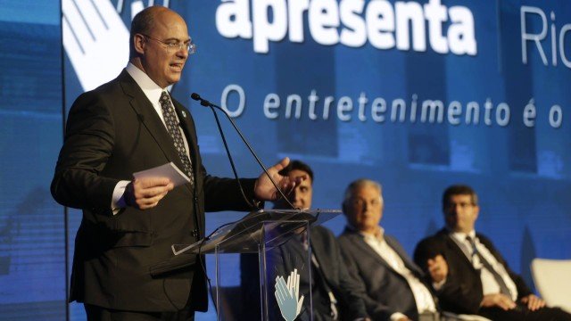 Witzel anuncia que vai fechar acessos de rodovias a comunidades para reduzir roubo de cargas