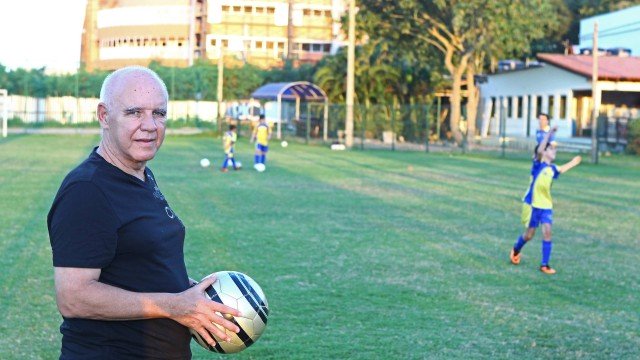 Botafogo acerta com Valdir Espinosa para gerente de futebol