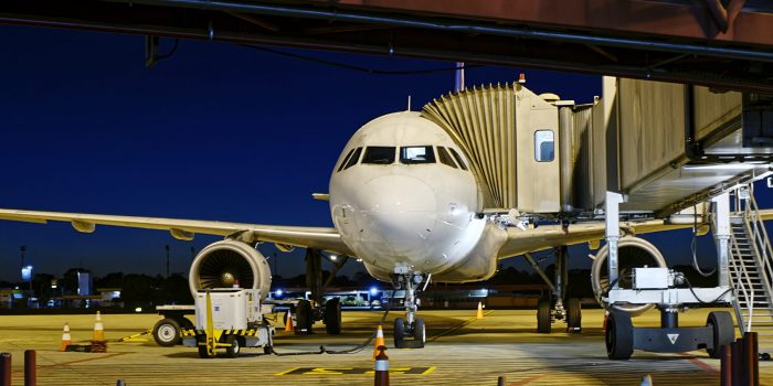 Empresas redirecionam voos para evitar espaço aéreo no Oriente Médio