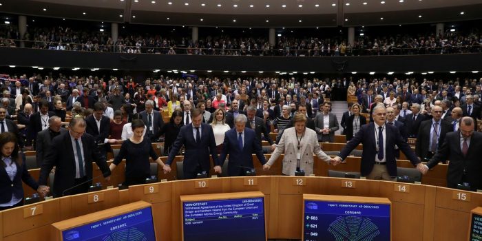 Parlamento Europeu aprova Acordo de Saída do Reino Unido da UE